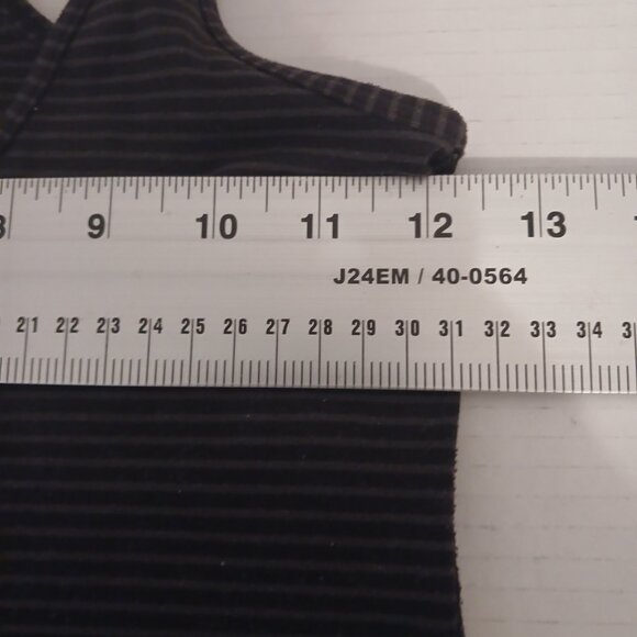 Lululemon Tank Racerback Striped Top 12 ptp - Picture 5 of 7